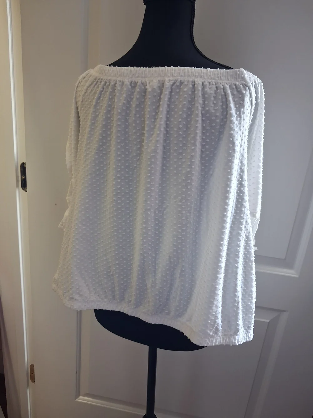 paper tee White Button-Front Peasant Blouse with Tie Sleeves